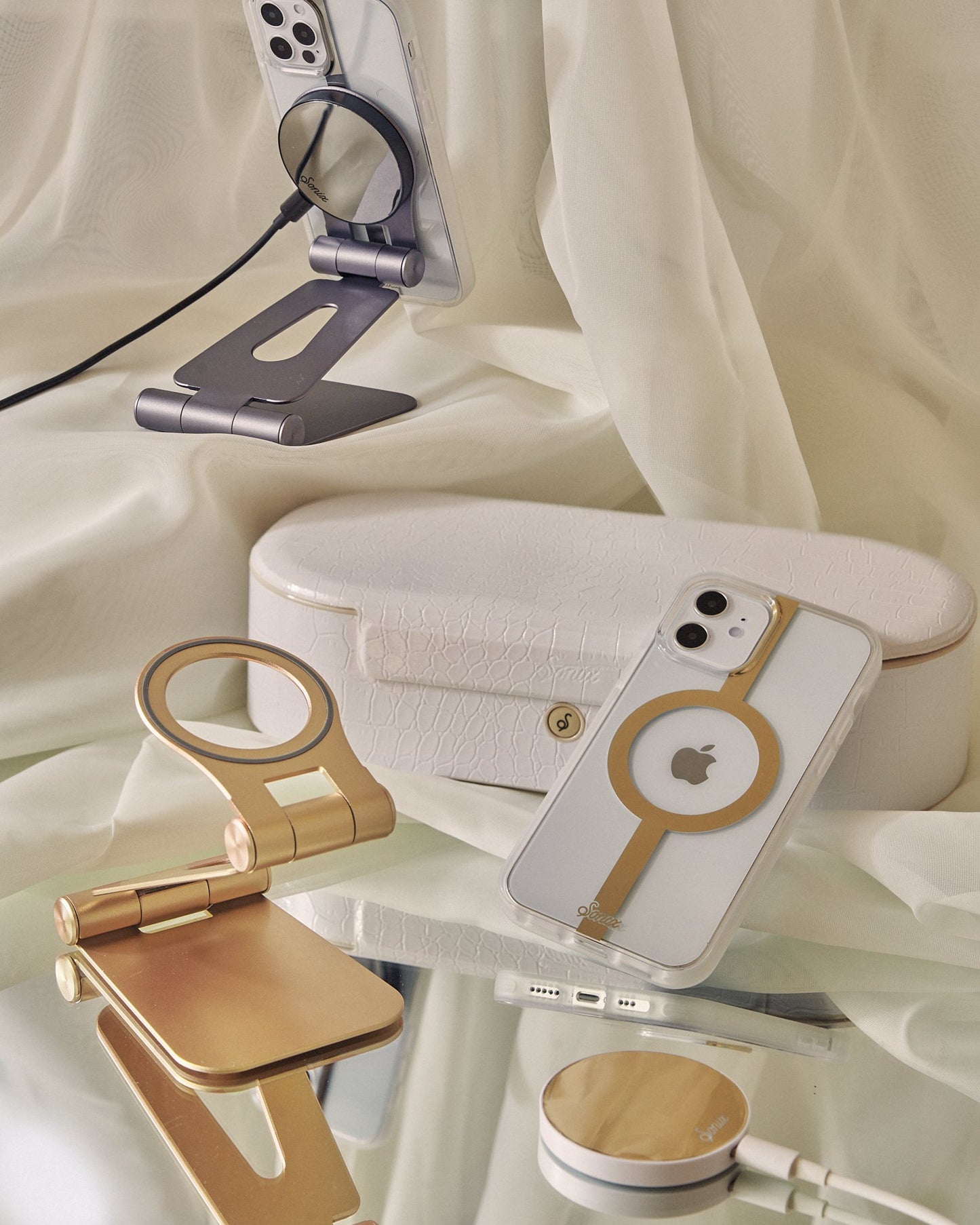The Match MagSafe® Compatible iPhone Case - Gold
